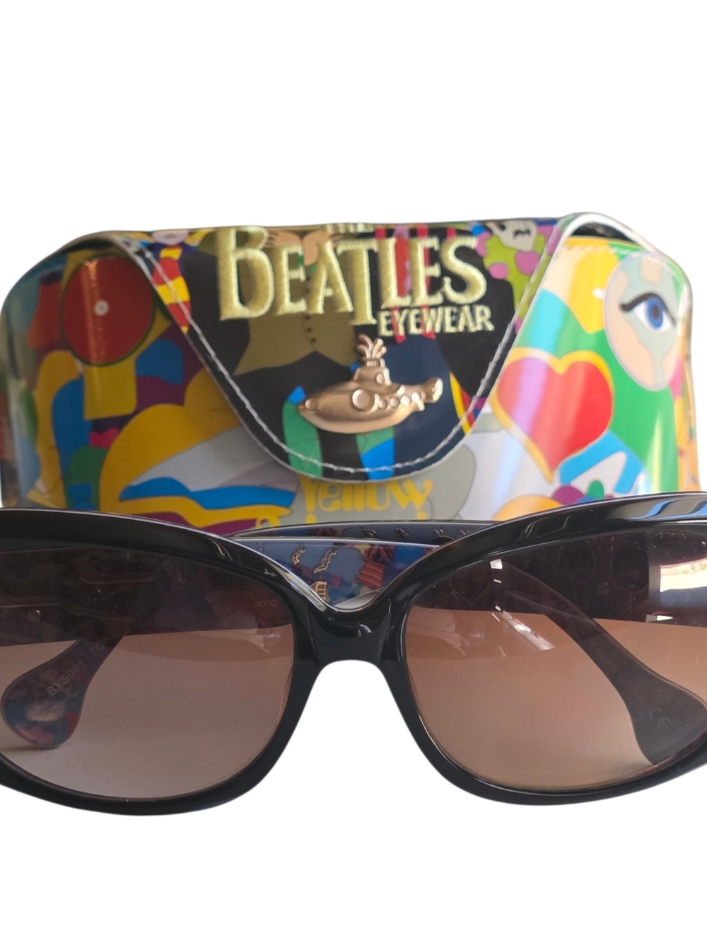 The Beatles Women's Black Sunglasses with Brown Gradient Lenses BYS001